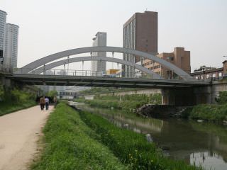 庇雨堂橋(ピウダンギョ)