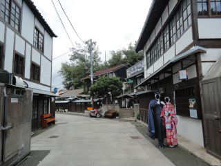 日本式家屋の並ぶ「九龍浦近代文化歴史通り」