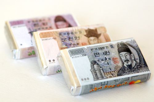 チョコじゃなくて本物だったらいいな チョコじゃなくて本物だったらいいな