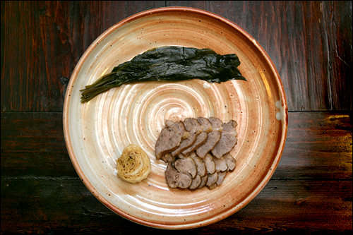 牛肉とジャンキムチ(醤油ベースのキムチ) 牛肉とジャンキムチ(醤油ベースのキムチ)