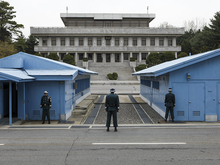 休戦協定が締結された、南北軍事境界線 休戦協定が締結された、南北軍事境界線