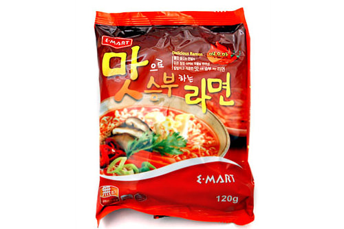 味で勝負するラーメン(emart・5個入り)2,490ウォン 505kcal
シーフードと辛い味の2種類。辛い味は相当辛い 味で勝負するラーメン(emart・5個入り)2,490ウォン 505kcal
シーフードと辛い味の2種類。辛い味は相当辛い