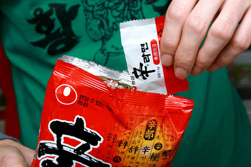 2.スープを振りかける 2.スープを振りかける