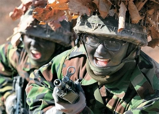 写真】韓国陸軍3士官学校初の女子生徒 | 韓国の社会・文化ニュース