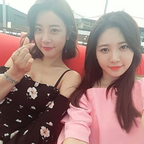 Girl S Dayソジン ユラ 済州島上陸 美味しいお店を教えて 韓国の芸能ニュース 韓国旅行 コネスト Girl S Dayソジン ユラ 済州島上陸 美味しいお店を教えて 韓国の芸能ニュース 韓国旅行 コネスト
