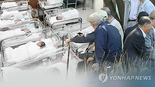 韓国は高齢社会を目前にしている＝（聯合ニュース）