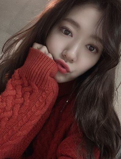 女優パク シネ 大人可愛いルックスで年末のあいさつ 韓国の芸能ニュース 韓国旅行 コネスト