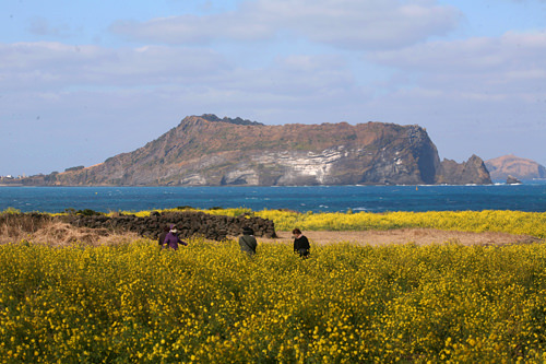 城山日出峰