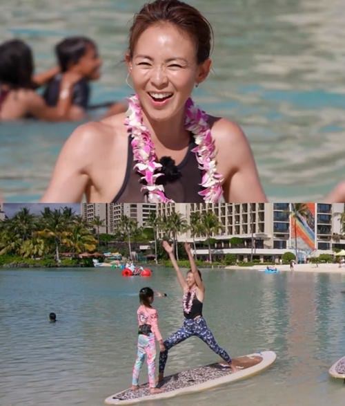 Shiho 娘のサランちゃん サーフヨガ実戦 韓国有名pdも参加 韓国の芸能ニュース 韓国旅行 コネスト