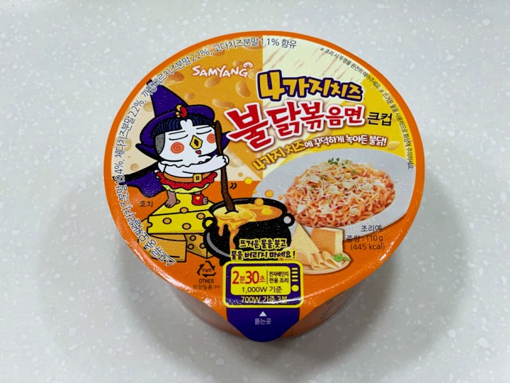 「プルタッポックムミョン４種のチーズ味」