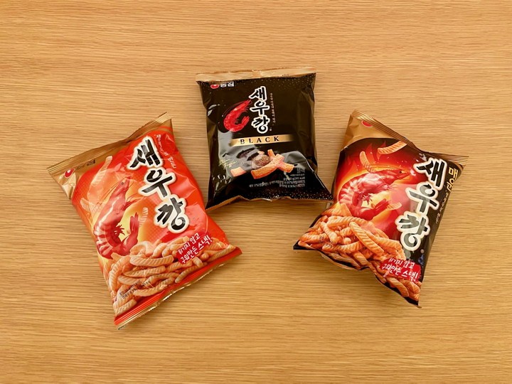 農心「セウカン・ブラック」発売2週で220万袋突破 | 韓国の経済