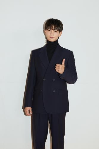 SHINeeミンホ 初ソロ盤で「歌手としての自分を証明」 | 韓国の芸能