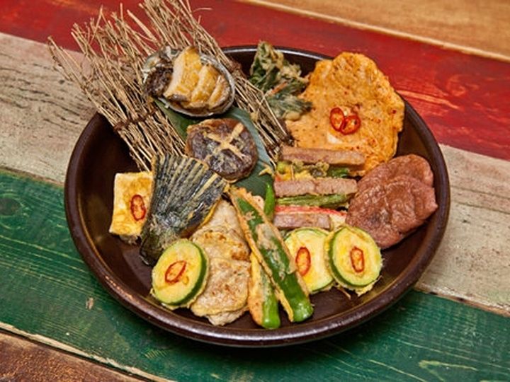 「 長今チヂミ」のチヂミ盛り合わせ