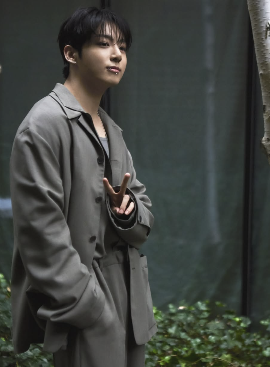 BTSジョングクの圧倒的な存在感…NYファッションウィーク到着場面の価値