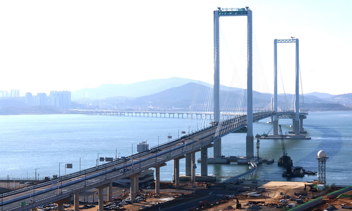 永宗島(ヨンジョンド)と西区・青羅(チョンラ)をつなぐ第３連陸橋：聯合ニュース