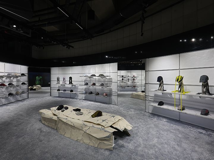 まるで宇宙に来たかのような「ATiiSSU HAUS NOWHERE SEOUL」の売り場