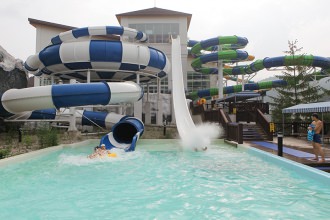 水泳場(リゾート内) 水泳場(リゾート内)