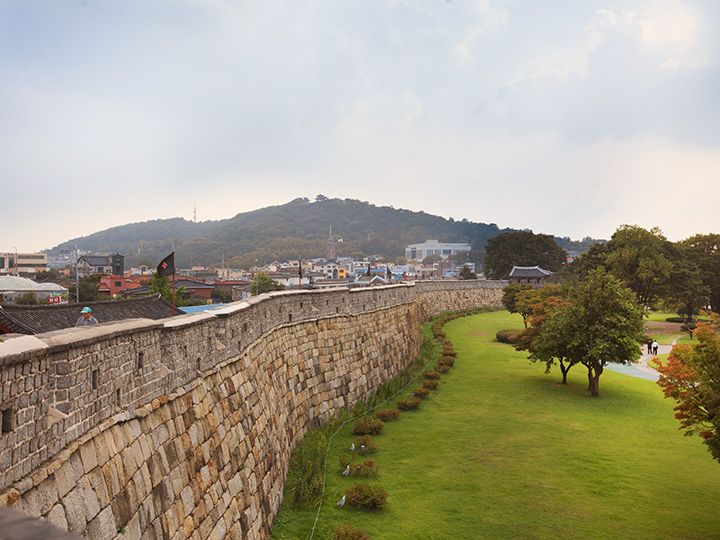 水原華城