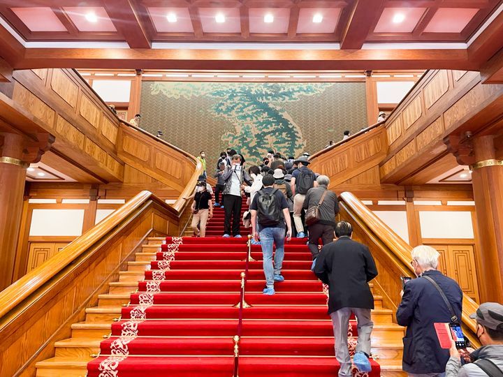 青瓦台本館