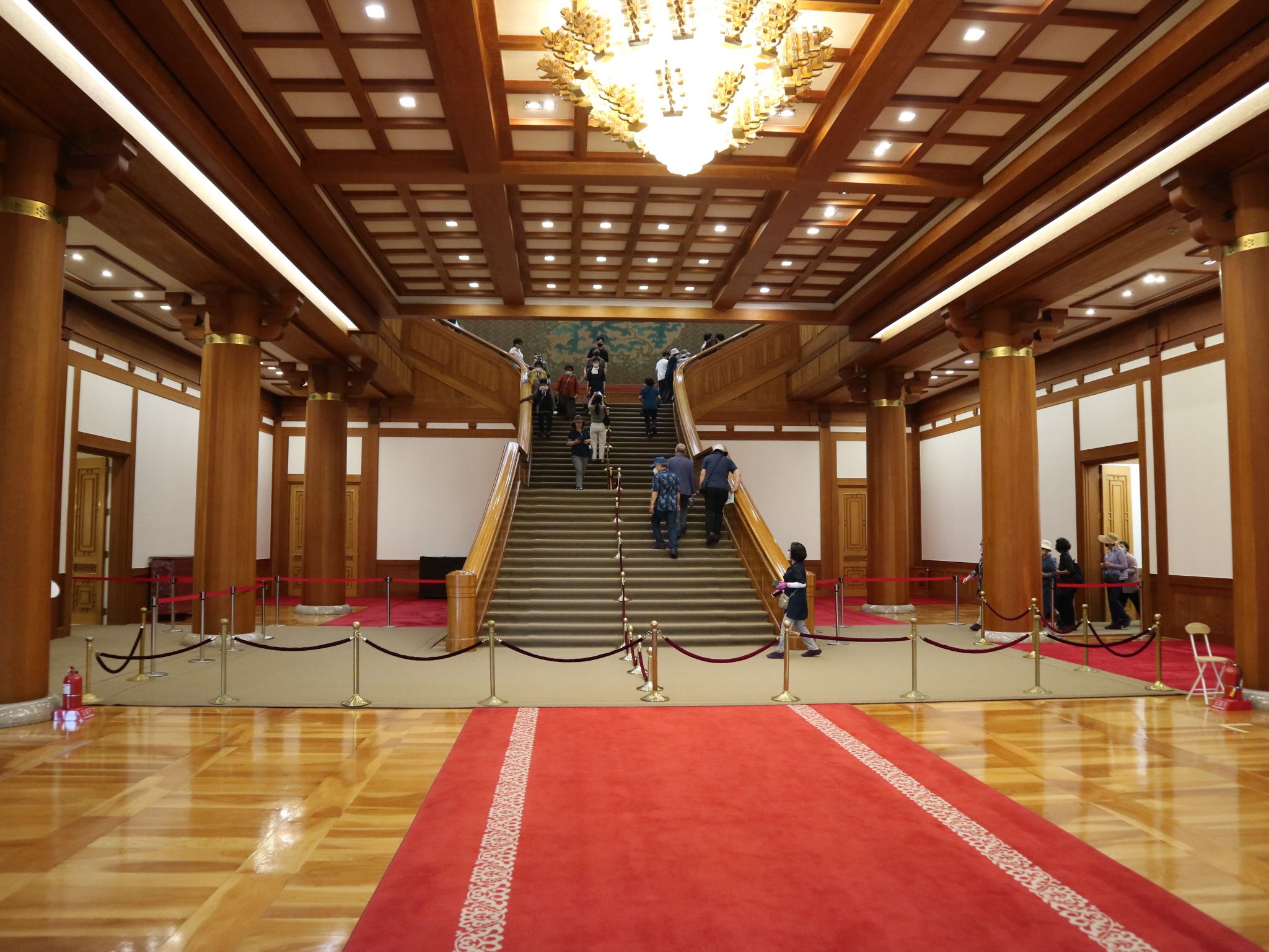 青瓦台本館