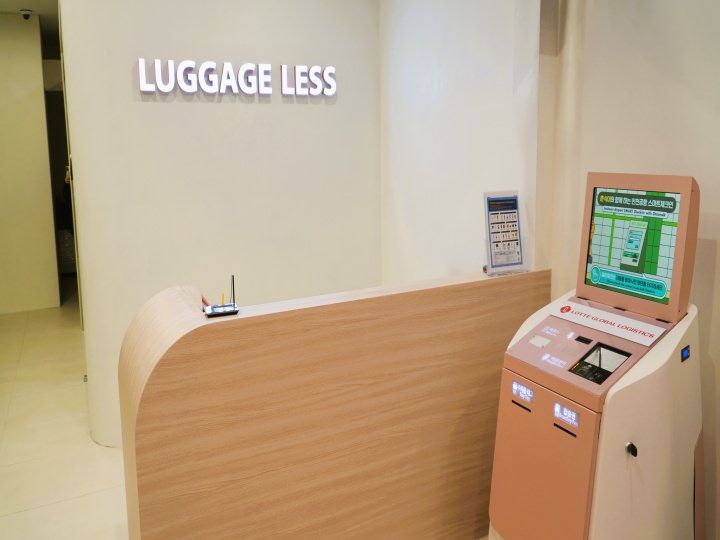LUGGAGE LESS 明洞店 EASY DROPカウンター