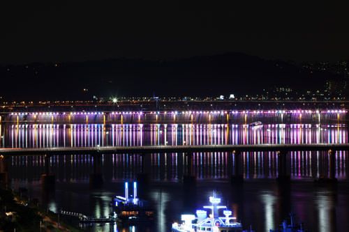 月光レインボー噴水