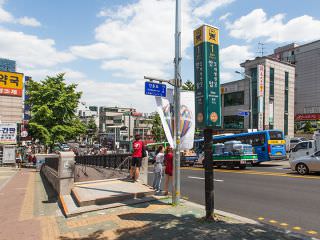 【行き方１】地下鉄６号線の安岩(アナム)１番出口を出て