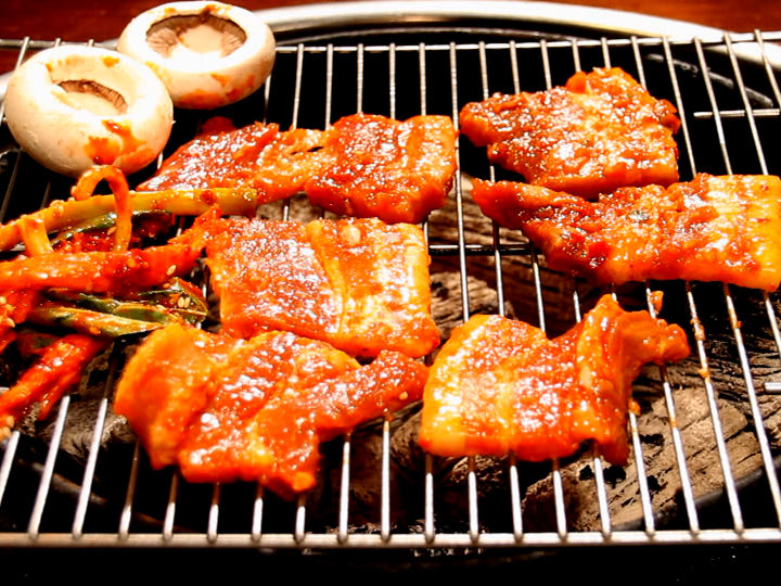 豚肉の七輪焼き