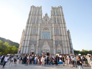 「平和の殿堂」で開催された授賞式の様子