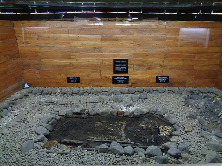 大陵苑 天馬塚 慶州中心部 歴史遺跡地区 慶州 の観光スポット 韓国旅行 コネスト 大陵苑 天馬塚 慶州中心部 歴史遺跡地区 慶州 の観光スポット 韓国旅行 コネスト