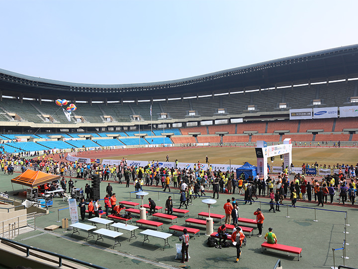 蚕室総合運動場 オリンピック主競技場 蚕室 ロッテワールド ソウル の観光スポット 韓国旅行 コネスト