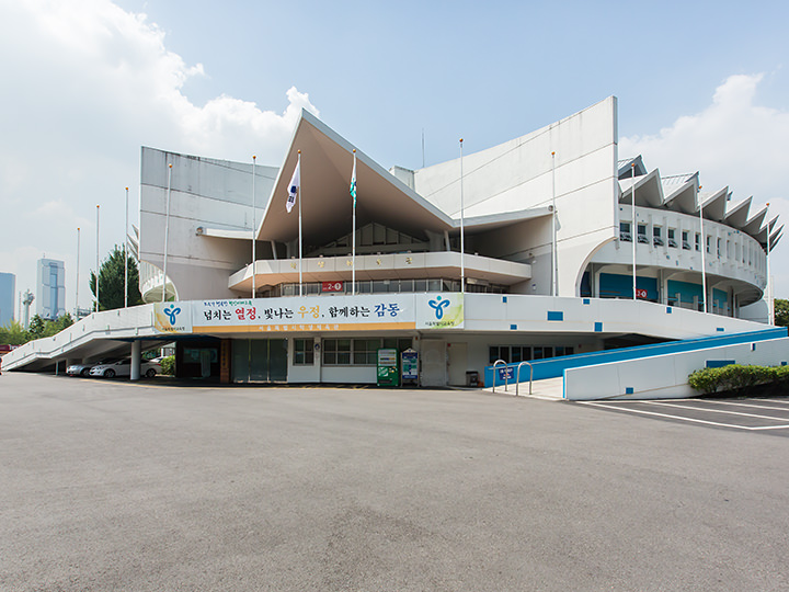 蚕室総合運動場 オリンピック主競技場 蚕室 ロッテワールド ソウル の観光スポット 韓国旅行 コネスト 蚕室総合運動場 オリンピック主競技場 蚕室 ロッテワールド ソウル の観光スポット 韓国旅行 コネスト