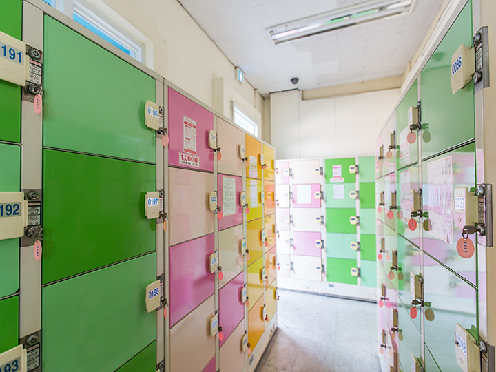 コインロッカー