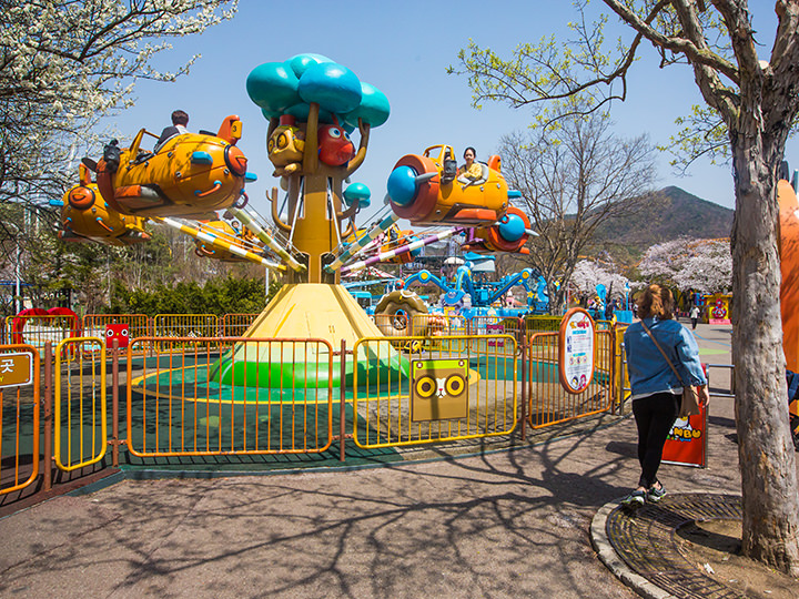 「ぞうさん飛行機」も80センチあれば保護者同伴で可能