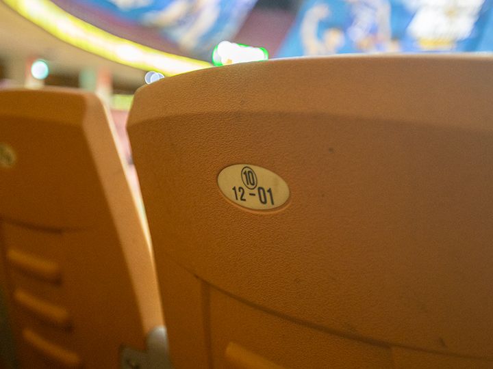 座席番号
(ブロック-列-座席番号)