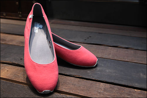 歩きやすくてラクチン
GEEK SHOP