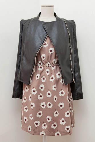 CHERRY KOKO
レトロ風ワンピ+レザージャケット