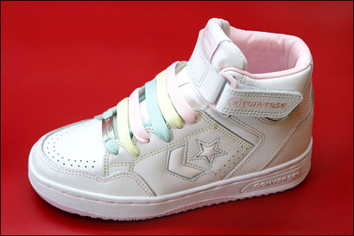 Converse
ゴツめのスニーカー