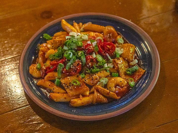 ビールにもよくあう甘辛いトッポッキ