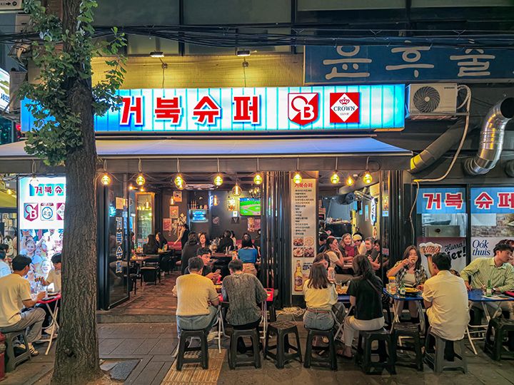 店舗前の外飲み席