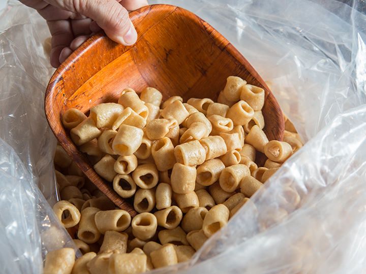 生ビールを出す店ではスナック菓子が定番