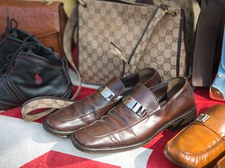 명품인데 뭔가…(ミョンプミンデ ムォンガ)