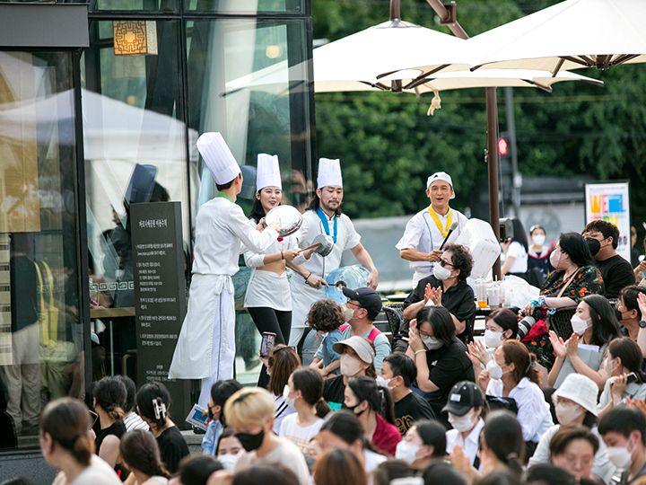 「NANTA(ナンタ)」の出演陣が登場したことも