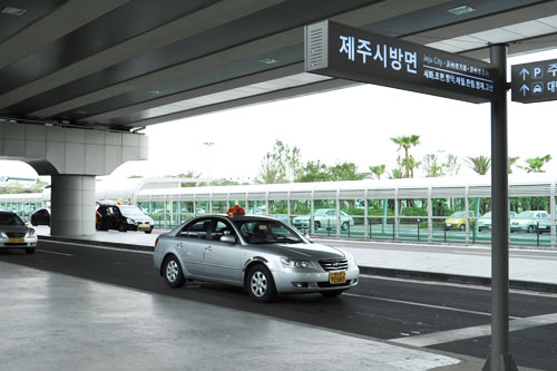 済州市方面タクシーの乗車場