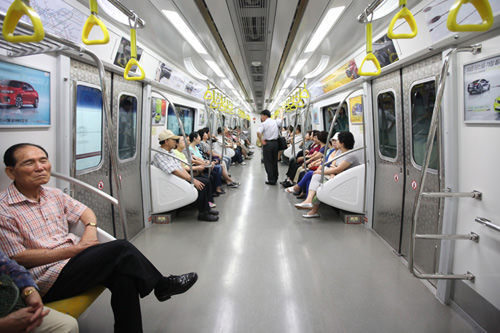 9号線の車内 9号線の車内