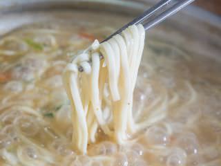 シメのククス(手打ち麺)