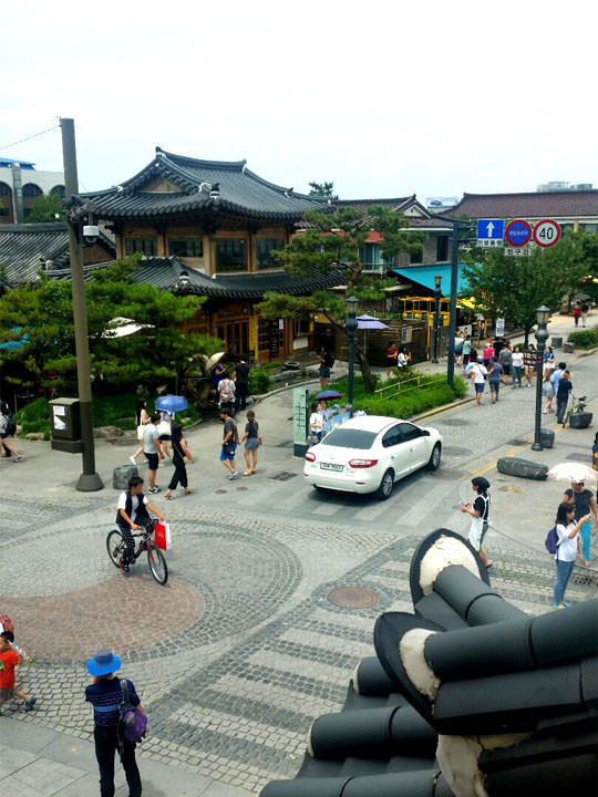 週末や時間のあるときにマッチッ(おいしいお店)探索するのも趣味のひとつです。美味しい物づくしの全州(チョンジュ)には、今回の留学中だけで2回行きました。外国人専用全州無料シャトルバスが出ているのでオススメです。食べ物だけでなく、全州韓屋村も素敵です。