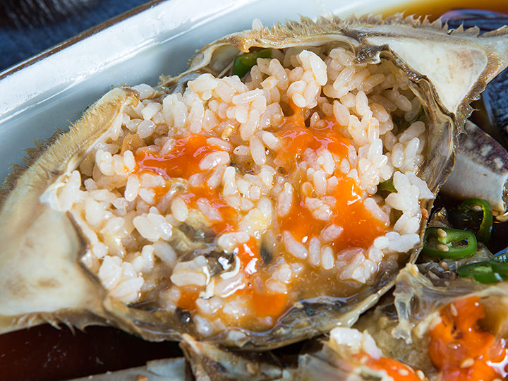 「ご飯泥棒」と呼ばれるカニ味噌ビビンバ