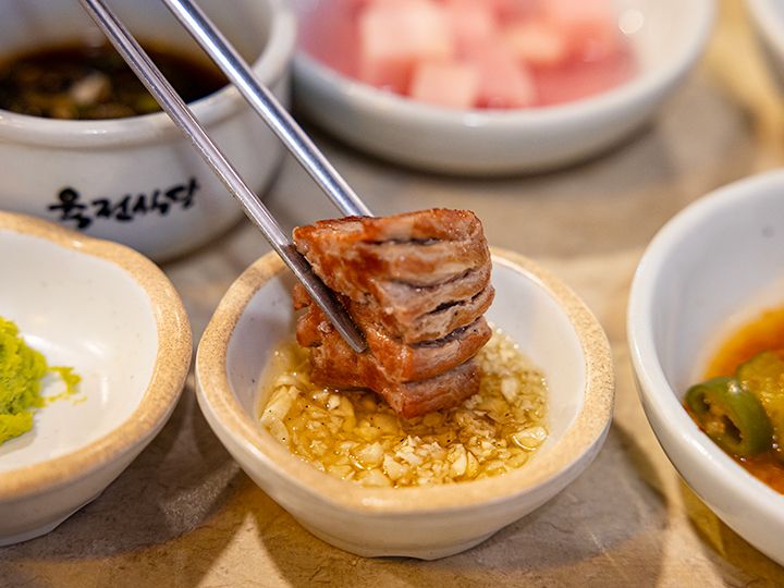 2025年の新作ソース「ニンニク入りゴマ油」