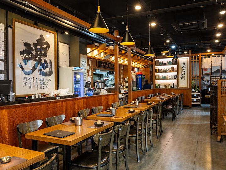 韓国の伝統が感じられる造りの店内